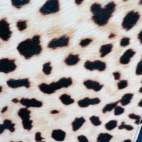 Gucci Sylvie Medium Calf Hair Bag with Certificate of Authenticity (CoA) - Picture 9 of 16